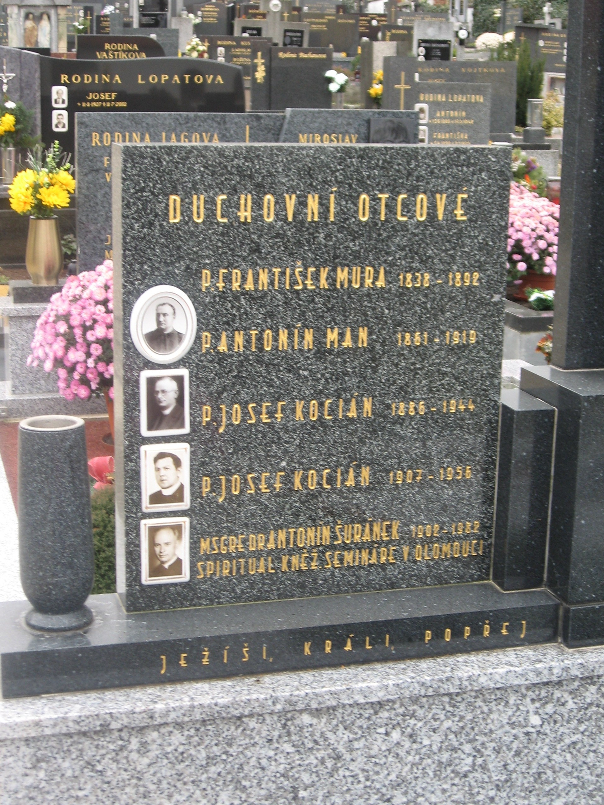 Modlitební setkání u hrobu P. A. Šuránka